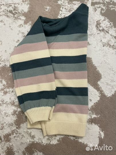 Свитер женский р-р 48-50