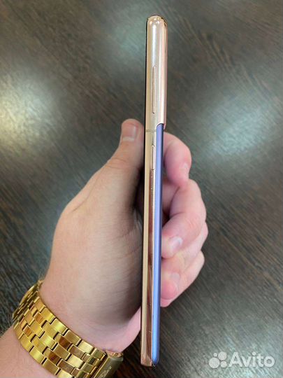 Телефон Samsung galaxy s21