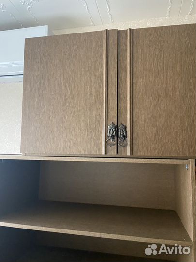 Шкаф сикритер с антрисолью б/у