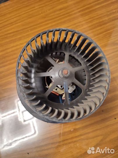 Моторчик Ford Galaxy 1999 вентилятор печки