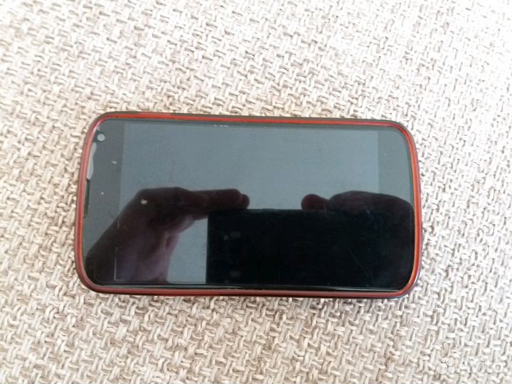 LG Nexus 4, 2/8 ГБ