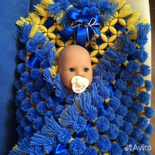 Плед из помпонов
