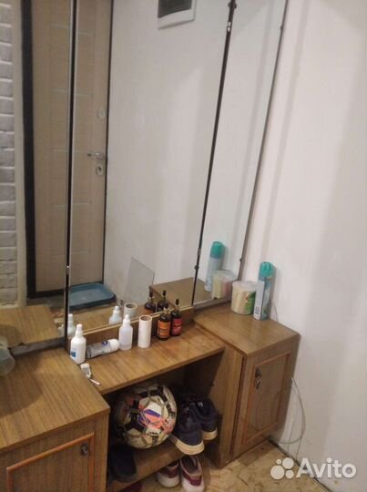 Трюмо с зеркалом бу