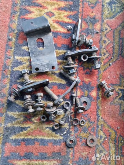 Продам комплект подножек порогов рено дастер