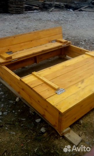 Песочница с крышкой