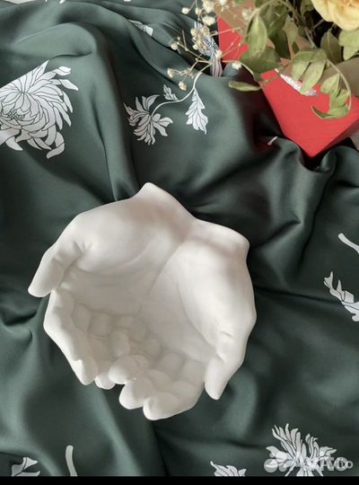 Кашпо из гипса- «Руки Давида»