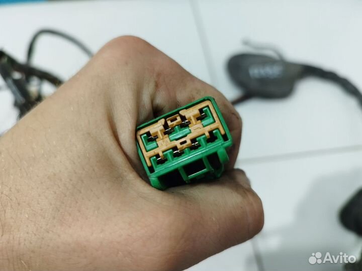 Проводка двери задней левой discovery 3