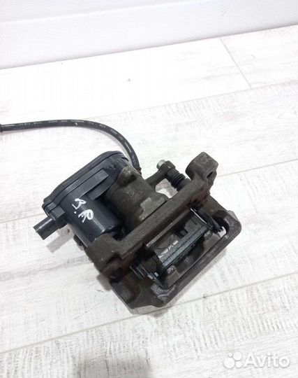 Суппорт задний правый Hyundai Santa Fe 4