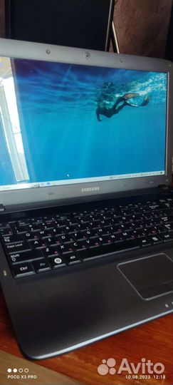 Ноутбук samsung r525