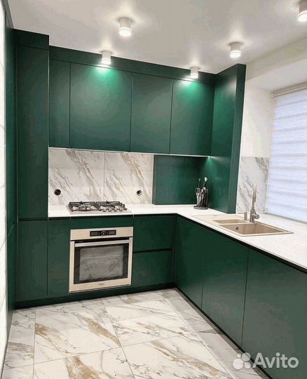 Кухонный гарнитур новый