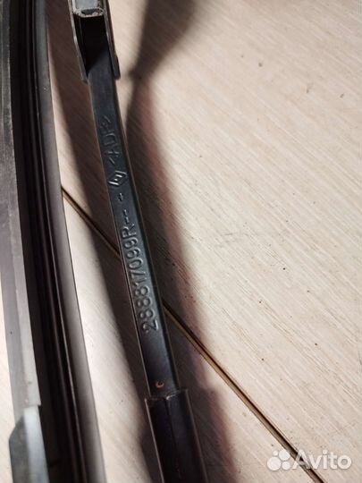 Поводок стеклоочистителя Renault Duster