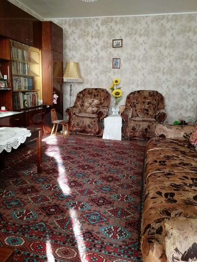 2-к. квартира, 50 м², 4/9 эт.