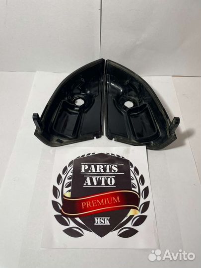 Нижняя накладка зеркал Infiniti QX80 Nissan Patrol