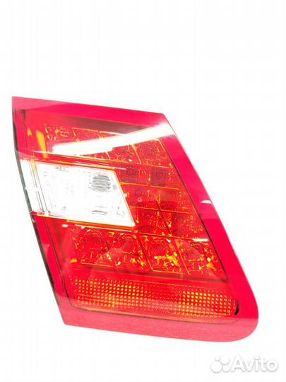 Фонарь крышки багажника (внутренний) задний левый