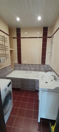 2-к. квартира, 77 м², 14/17 эт.