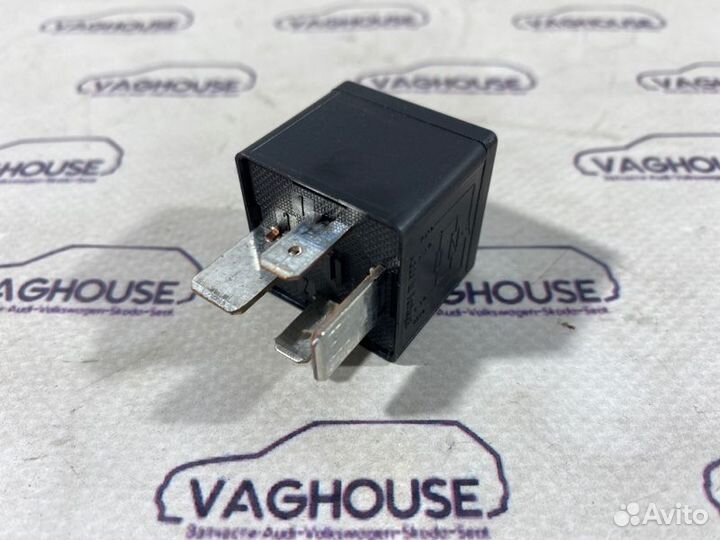 Реле Porsche Cayenne 955 4.5 (4800) 2005