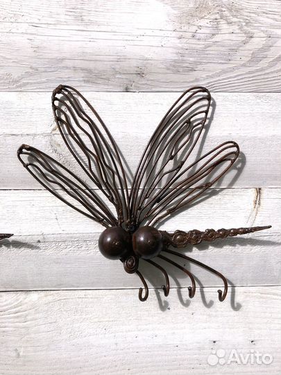 Ключница настенная металлическая