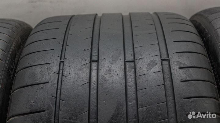 Michelin Pilot Super Sport 255/40 R20 и 295/35 R20 101Y