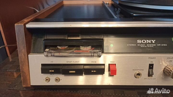 Виниловый проигрыватель Sony HP 219 a