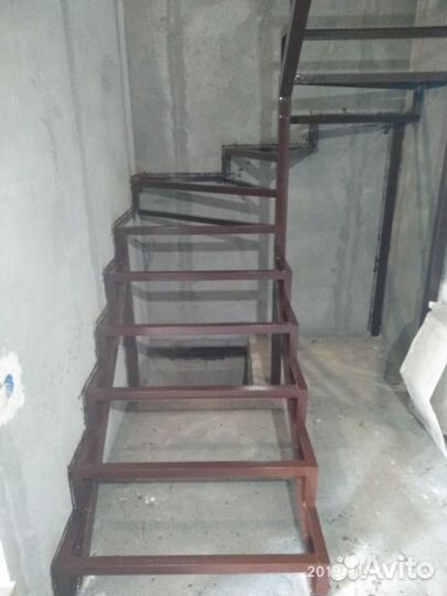Лестница из металла