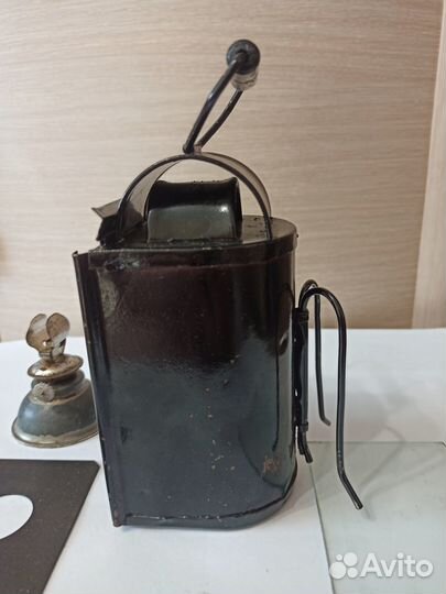Керосиновый фонарь
