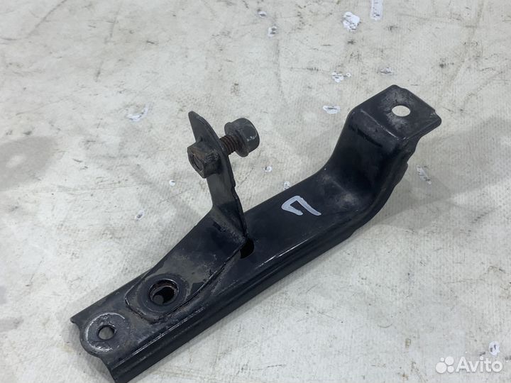 Кронштейн переднего бампера Nissan Murano Z52