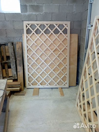 Шпалера деревянная