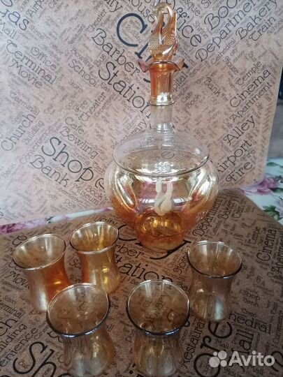 Графин со стаканами