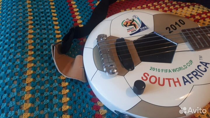 Aria FIFA World Cup 2010 Travel Guitar
