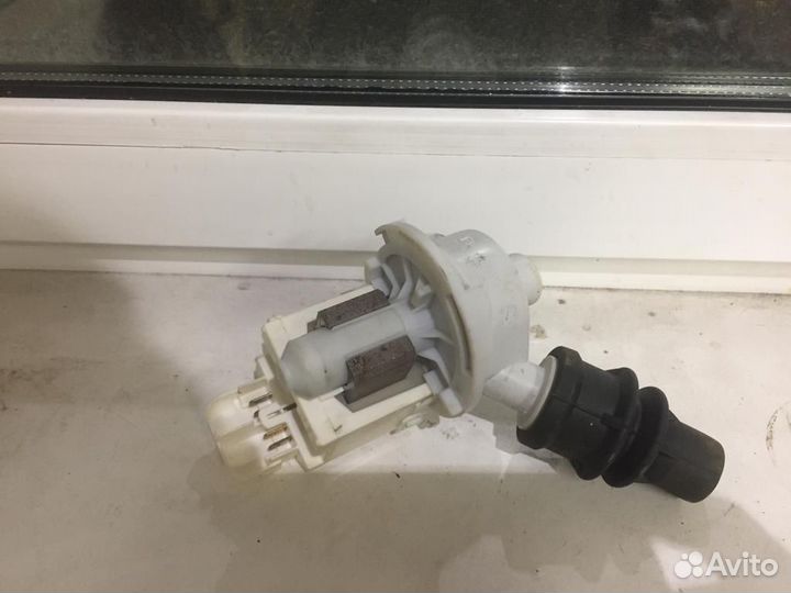 Насос сливной в сборе Bosch 483054