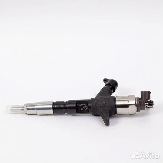 Топливная форсунка Denso 095000-5550