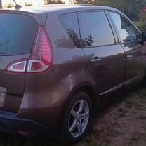 Renault Scenic 1.5 MT, 2010, 208 000 км, с пробегом, цена 700 000 руб.