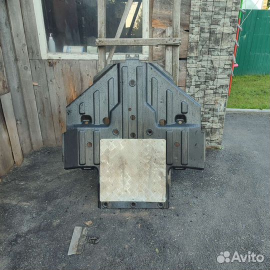 Защита днища на багги полярис