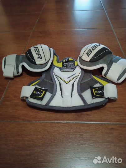 Нагрудник хоккейный bauer