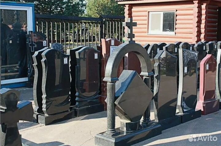 Памятники долговечные из гранита антидождь