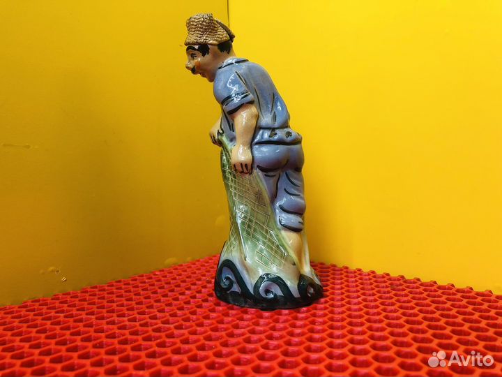 Z.7450 Статуэтка рыбак с сетью