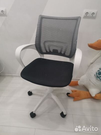 Компьютерное кресло