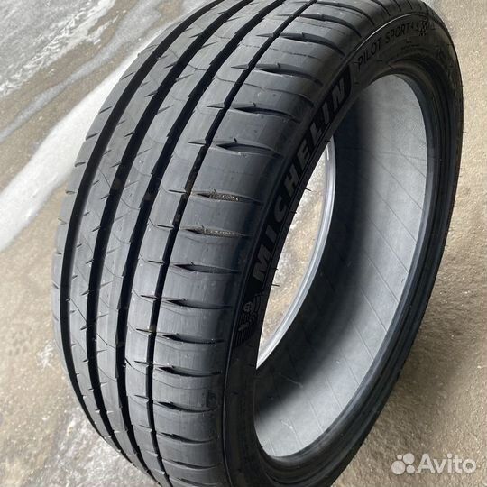 Michelin Pilot Sport 4 S 315/30 R22 107Y