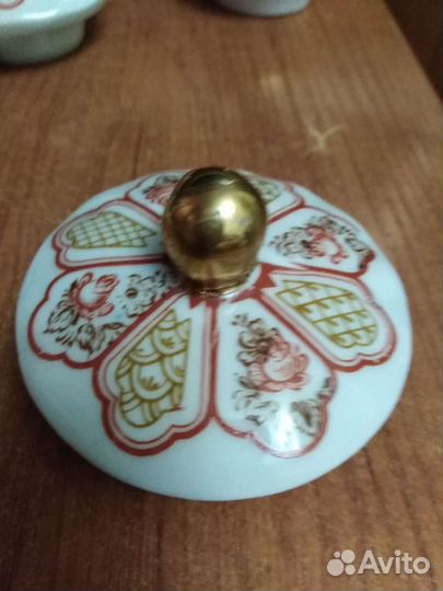 Крышки фарфор