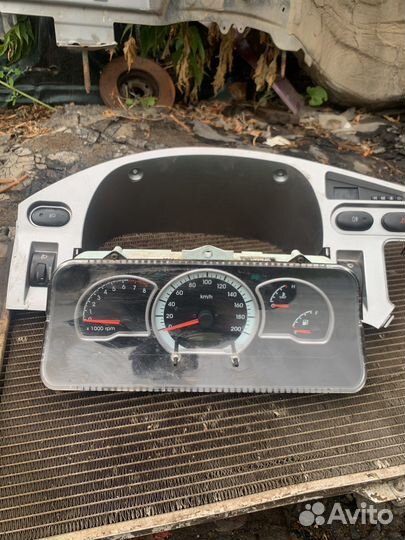 Щиток приборов daewoo nexia n150