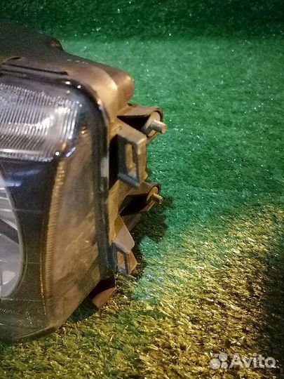 Фара левая 110-37667 Mitsubishi RVR N28W N23WG N21