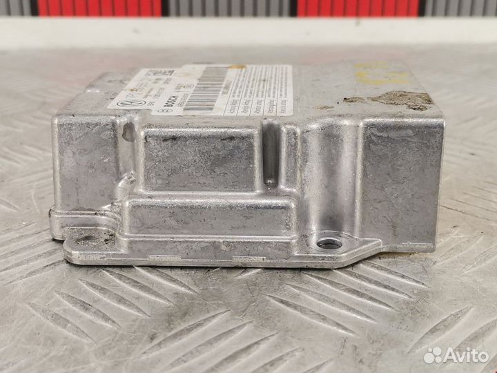 Подушка безопасности Volkswagen Touareg 2 2012