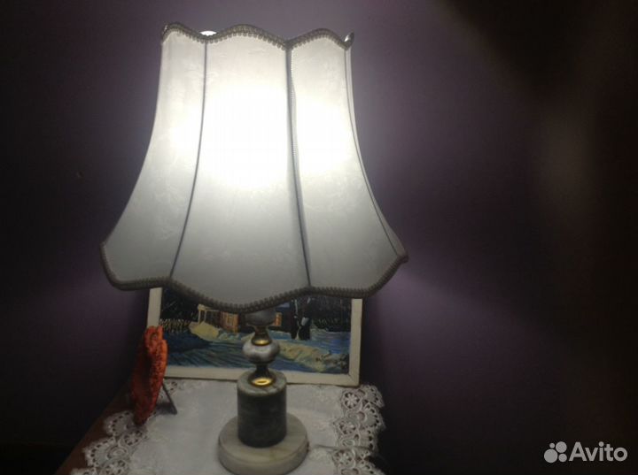 Лампа настольная