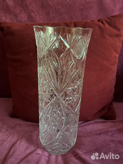 Большая хрустальная ваза для цветов