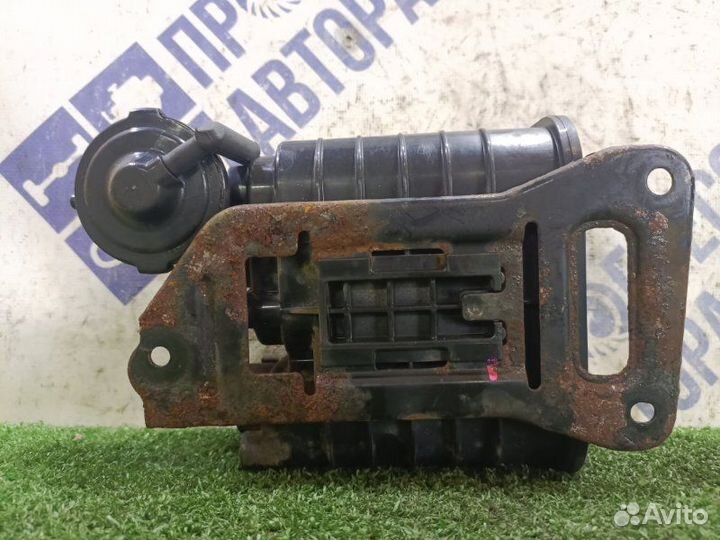 Абсорбер Toyota Mark X седан 2.5 4GR 2009