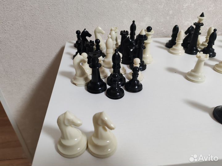 Шахматные фигуры на добор