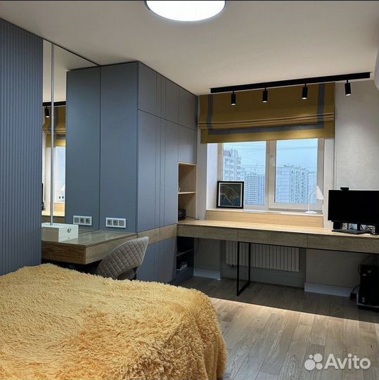 Шкаф с рабочим местом