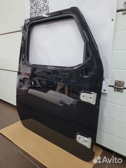 Дверь передняя правая Jeep Wrangler JL