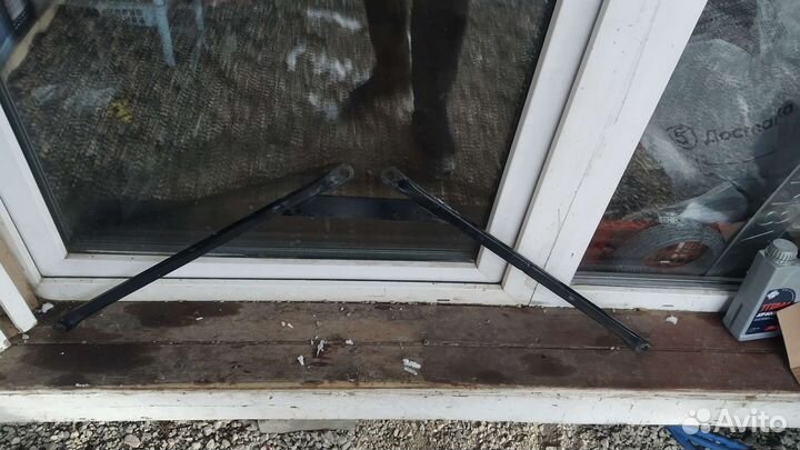 V образная распорка f30