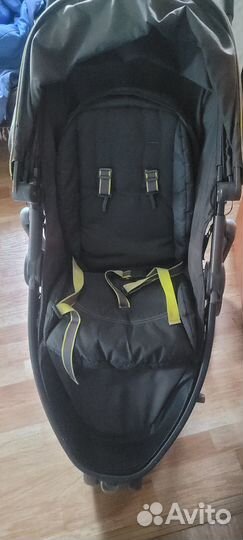 Продается коляска на 3х колесах бренд 